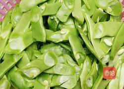 芸豆炒肉的做法图解1