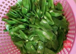 芸豆炒肉的做法图解2