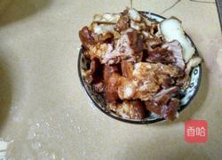 卤肉炒胡萝卜的做法图解1