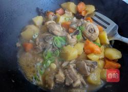 土豆胡萝卜炖鸡腿的做法图解6