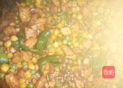 豌豆玉米配鸡丁的做法图解8