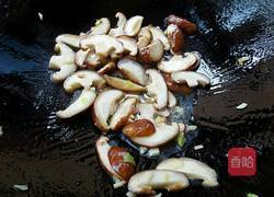 香菇西兰花的做法图解8