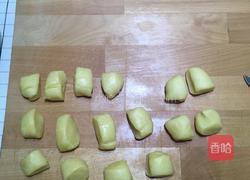 莲蓉酥的做法图解3