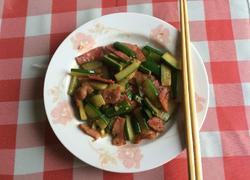 黄瓜炒培根