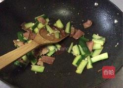 黄瓜炒培根的做法图解4