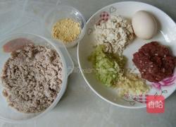 香酥花生渣肉丸的做法图解1