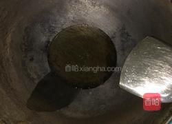 毛豆炒肉丁的做法图解4