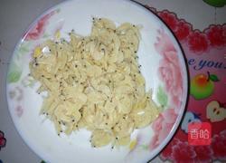 虾皮炖南瓜的做法图解3