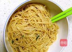 美味葱油面的做法图解3