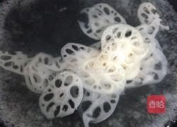 凉拌酸辣藕片的做法图解3