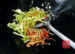 黄瓜炒肉的做法图解8