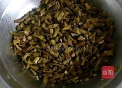 酸豆角炒肉的做法图解2