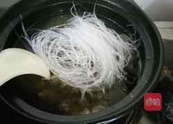 猪骨香菇粉丝汤的做法图解8