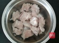 白萝卜玉米排骨汤的做法图解3