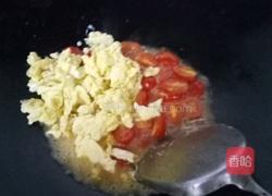 圣女果炒蛋的做法图解8