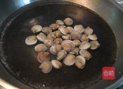 粤式海鲜面的做法图解2