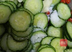 蒜片黄瓜的做法图解3