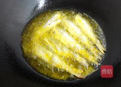 干炸小鱼的做法图解5