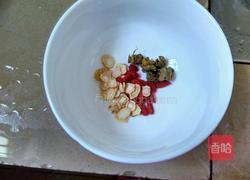 龙骨香菇汤的做法图解3