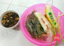 虾仁口袋豆腐的做法图解1