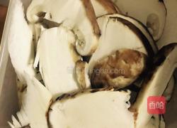 松茸棒骨养生汤的做法图解2