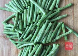 清凉长豆角的做法图解1