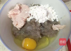 猪白肉虾滑酿豆角的做法图解1