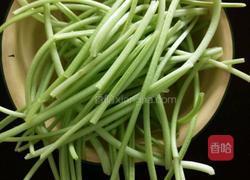 清炒红薯藤的做法图解1