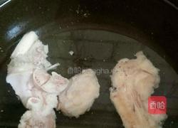 Q弹凉猪蹄的做法图解3