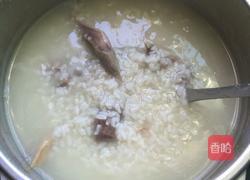 老鸽子桂圆滋补新米粥的做法图解6
