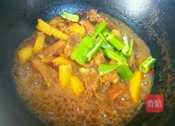 土豆烧排骨的做法图解12