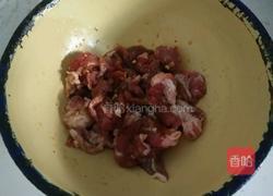 黄豆芽炒肉片的做法图解2