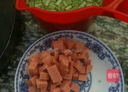 豆角火腿的做法图解1
