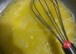 彩色蛋糕卷的做法图解3