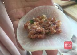 萝卜蒸肉卷的做法图解1