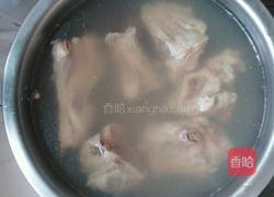 猪骨香菇煲的做法图解3