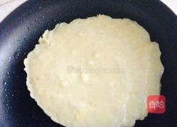 香蕉鸡蛋卷的做法图解2