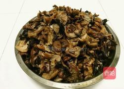 鸡腿炖榛蘑的做法图解3