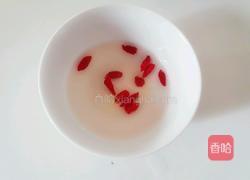 冰糖苹果银耳汤的做法图解4