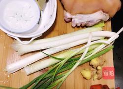 红烧肘子的做法图解1