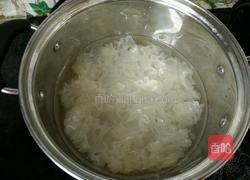 醪糟银耳羹的做法图解4