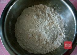 葱油盘饼的做法图解1