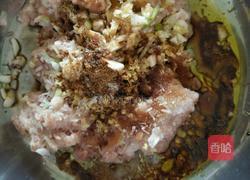 芹菜肉饺子的做法图解4