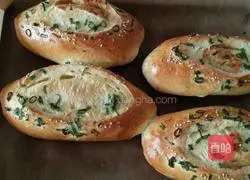 Illustration of how to make borscht bread 15