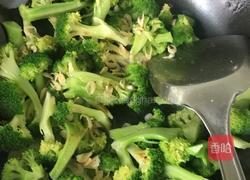 清炒蒜香西兰花的做法图解3