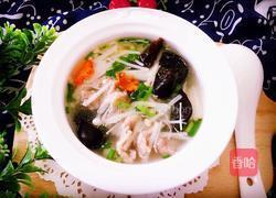 金针菇木耳肉片汤的做法图解10