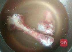 冬瓜大骨汤的做法图解1