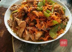 胡萝卜青椒炒鸭肉的做法图解14
