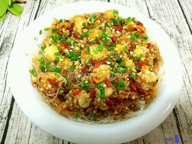蒜蓉蚝油扇贝肉蒸粉丝