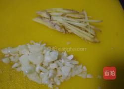 双椒蒜苔炒猪心的做法图解4